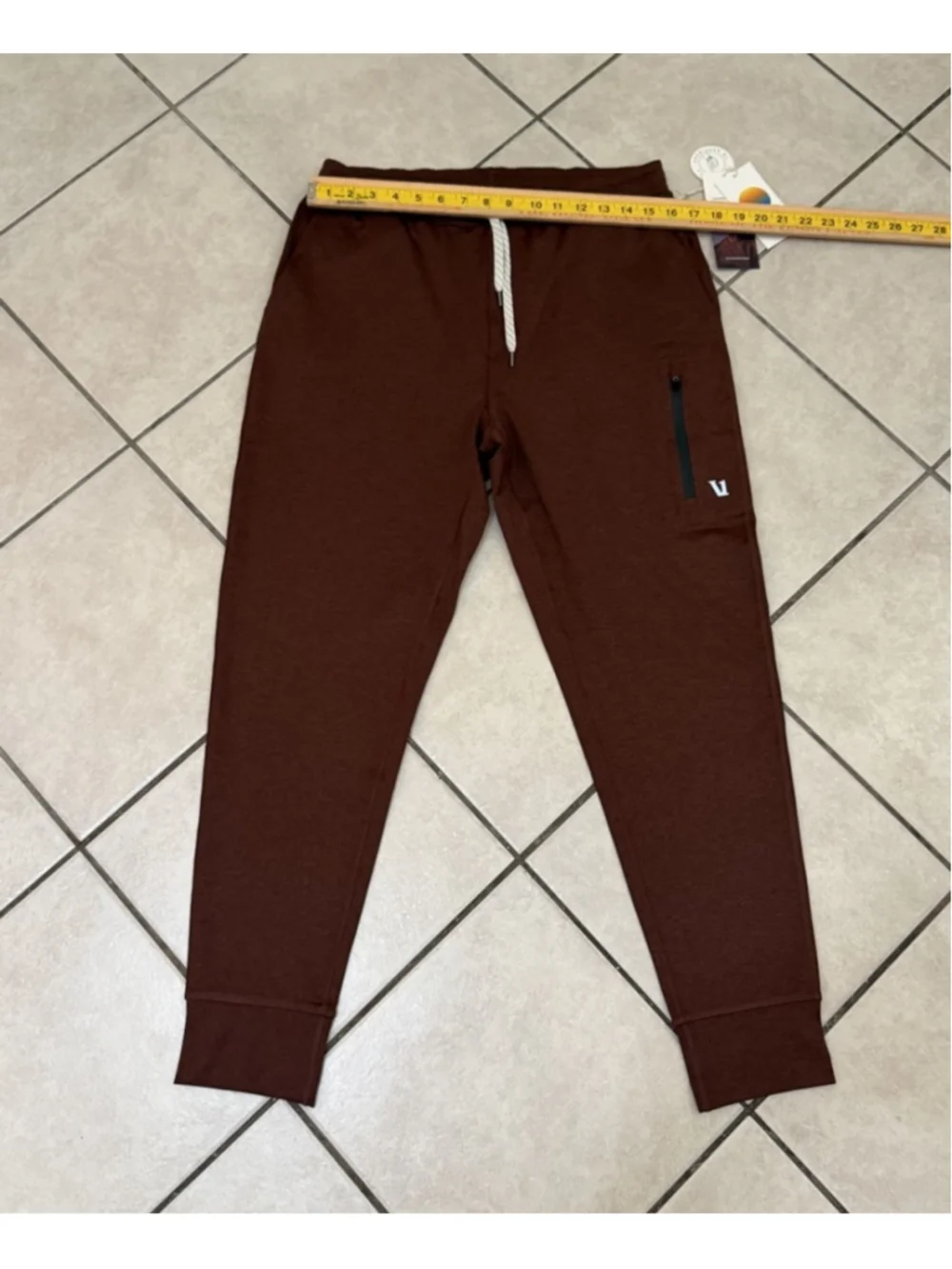 VUORI SUNDAY PERFORMANCE JOGGER 28” BURNT SIENNA SIZE MEDIUM